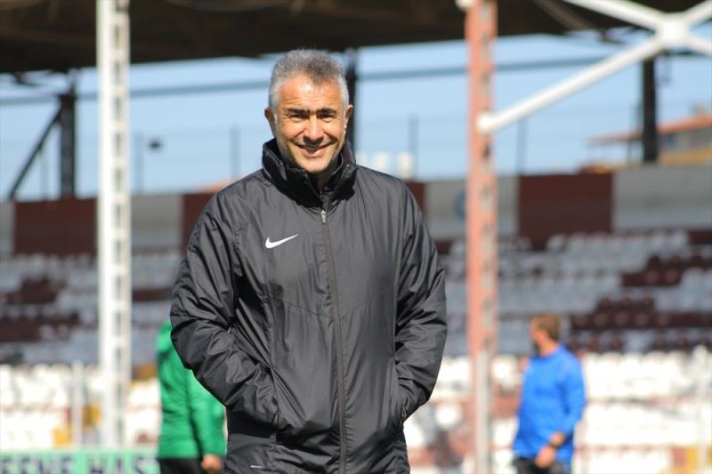 Mehmet Altıparmak, üç sezonda üçüncü takımını da Süper Lig
