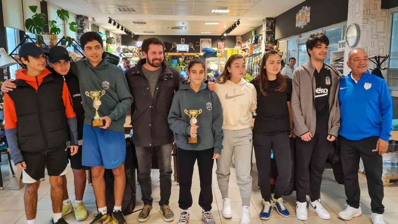 Mersin Büyükşehir Belediyesi Gençlik ve Spor Kulübü tenisçileri il ikincisi oldu
