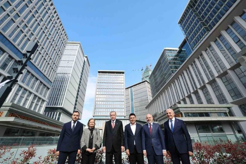 Ümraniye’nin parlayan yıldızı İstanbul Finans Merkezi açıldı
