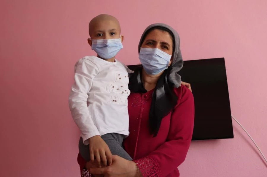 LÖSEMİ HASTASI FATMA NAZ, YARDIM