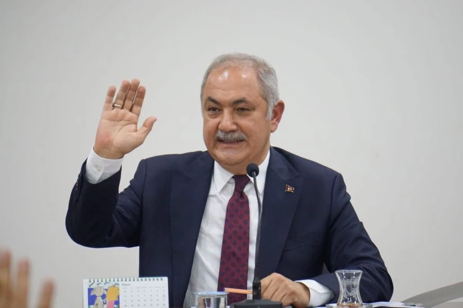 BAŞKAN KARA, TAKIM ARKADAŞLARINI DEĞİŞTİRDİ