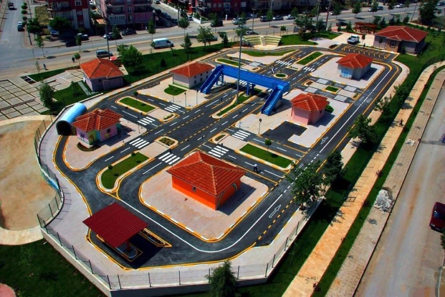 TRAFİK EĞİTİM PARKI ÇALIŞMALARINA BAŞLANDI