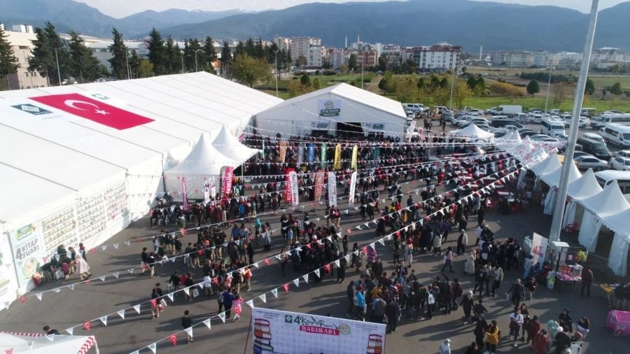 OSMANİYE BELEDİYESİ 4.KİTAP FUARI 105 BİN 500 ZİYARETÇİYİ AĞIRLADI