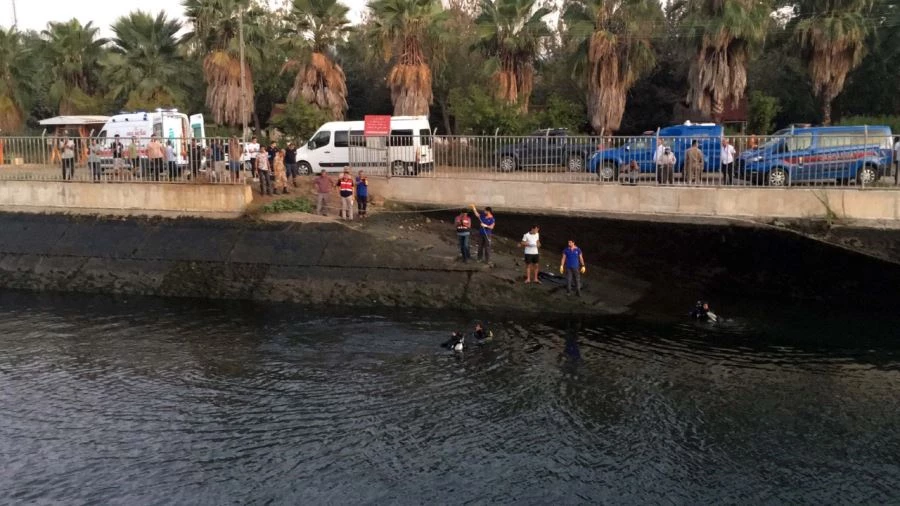 KOVAYLA SU ALMAK İSTERKEN KANALA DÜŞEN ÇOCUK BOĞULDU