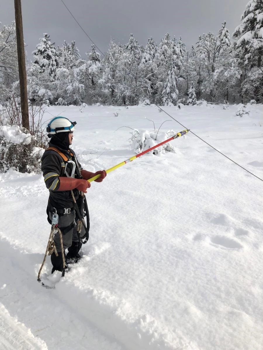 TOROSLAR EDAŞ KIŞ ŞARTLARINDA ÇALIŞMALARA DEVAM EDİYOR
