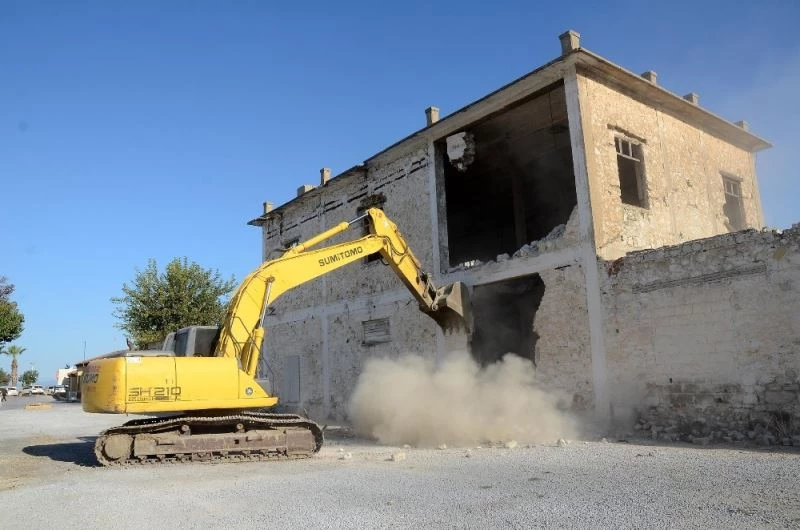 Kuşadası’nda eski Tariş arazisindeki proje için ilk adım atıldı
