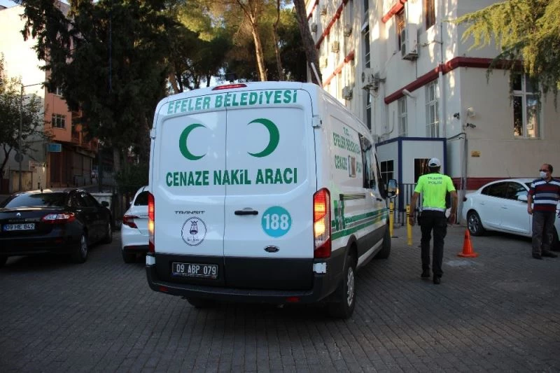 Valilik tuvaletinde ölü bulundu
