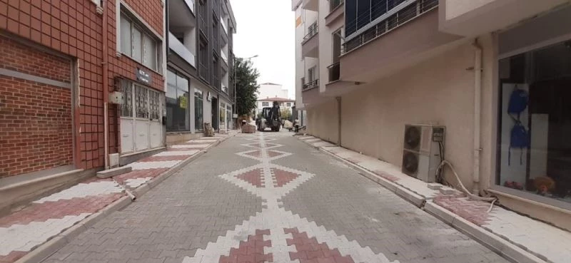 İnşaatlar ve alt yapı nedeniyle bozulan yollar onarılıyor
