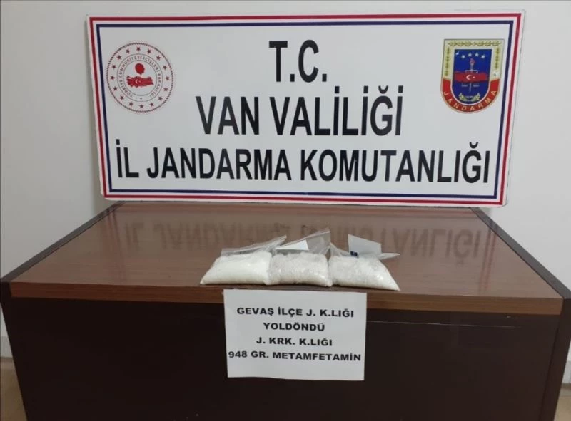 Gevaş’ta 948 gram metamfetamin ele geçirildi
