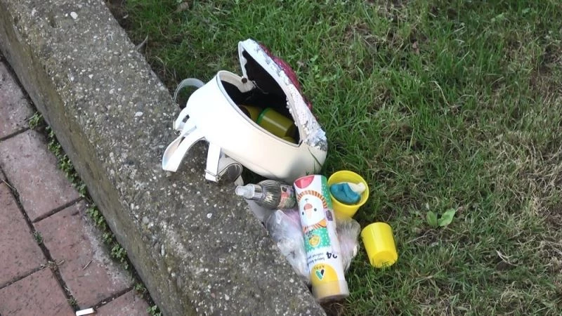 Bomba zannettiler oyun hamuru çıktı
