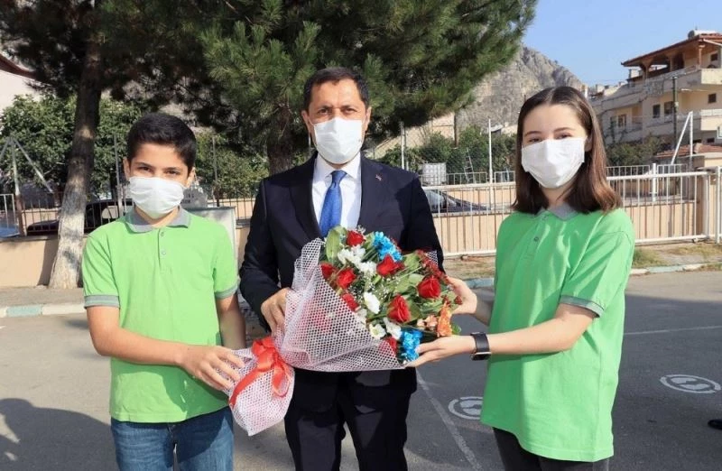 Vali Masatlı: “Sağlıklı bir eğitim süreci için ciddi mesai harcıyoruz”
