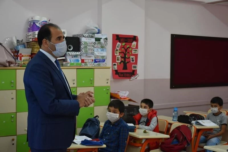 Birinci pozitif vaka temaslı sayılacak ikinci vaka da karantina uygulanacak
