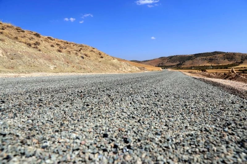 Mardin Büyükşehir Belediyesi yol çalışmalarının büyük bölümünü bitirdi
