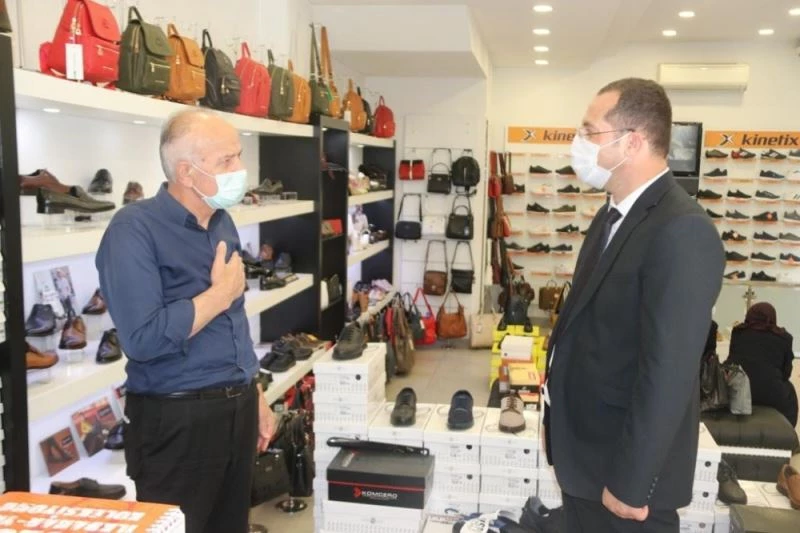 Akçaabat Belediye Başkanı Ekim çarşı pazar gezdi, esnafın derdini dinledi
