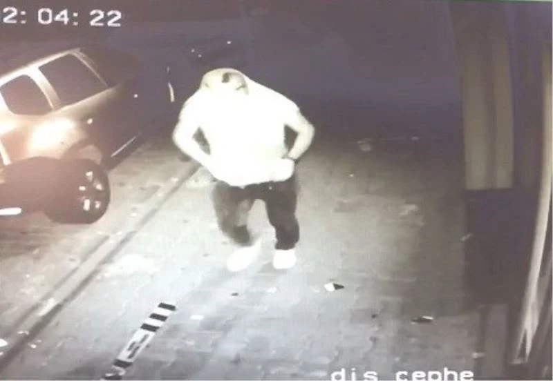 Bankanın camını kıran şüpheli yakalandı
