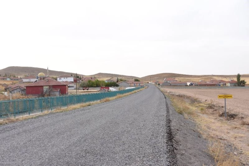 Cihanbeyli’ye 211 kilometre mahalle yolu kazandırıldı
