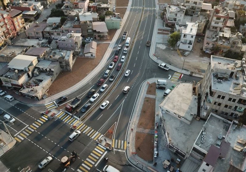 Rıfat Uslu Caddesi duble yol olarak hizmete açıldı

