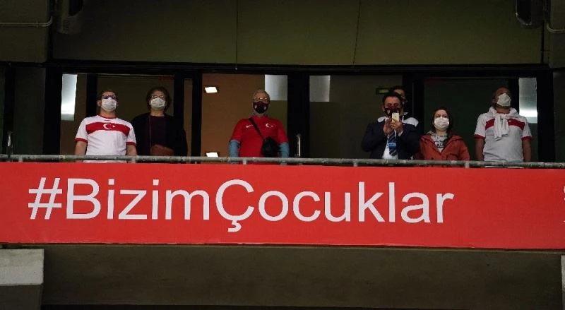 Tribünler 217 gün sonra seyircilere ‘merhaba’ dedi
