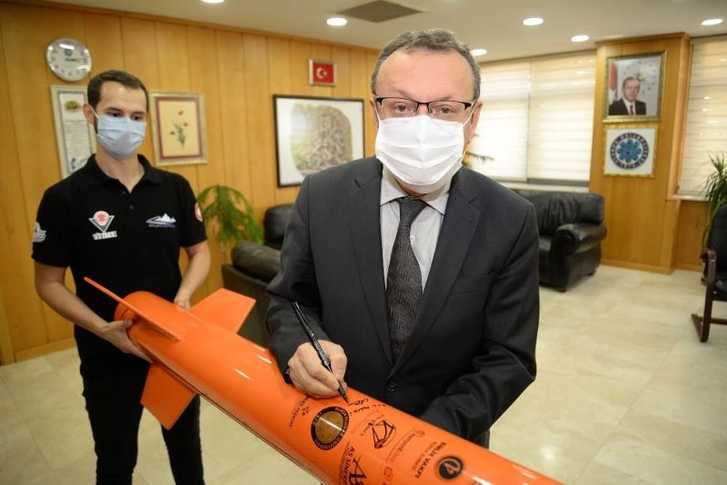 Rektör Kılavuz’dan genç mühendislere tam destek
