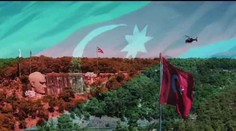 Antalya’da polisten Azerbaycan’a klipli destek
