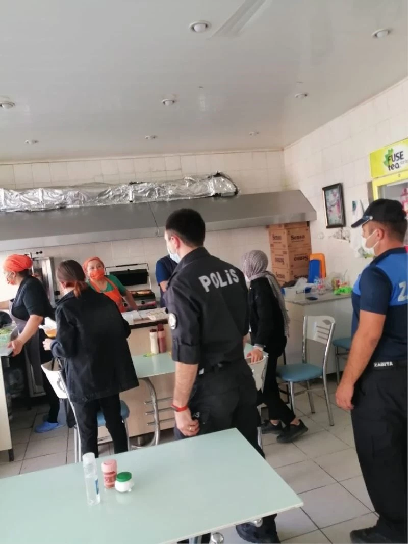 Selendi’de maske takmayanlara bir günde 45 bin TL para cezası
