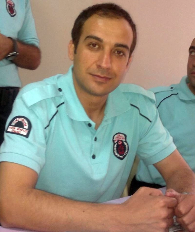 İnfaz koruma memurunun lojmanda sır intiharı
