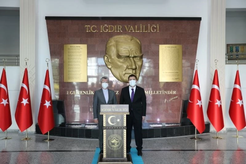 Başkonsolos Soltanzadeh’den Vali Sarıibrahim’e ziyaret
