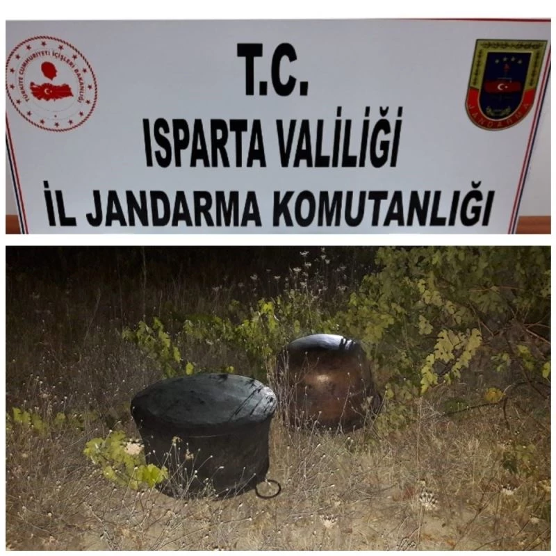 Muhtarlığın bakır kazanlarını çalan hırsızları JASAT yakaladı
