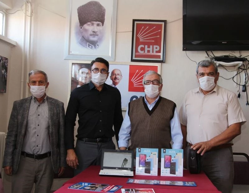 CHP’den ihtiyaç sahibi öğrencilere tablet
