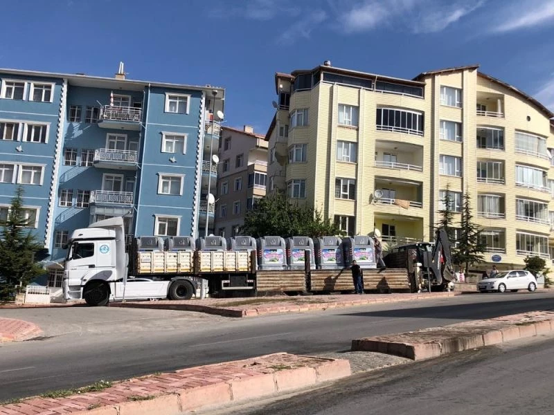 Kırşehir Belediyesi, Medrese Mahallesinde akıllı konteynır uygulamasına geçti
