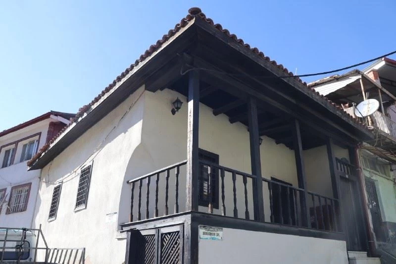 Ata yadigarı mescitler görevli bekliyor
