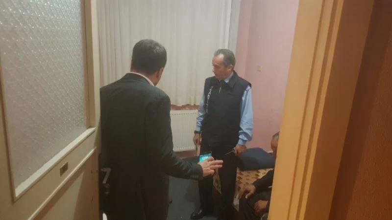 Evsiz vatandaşlara gönül eli uzanıyor
