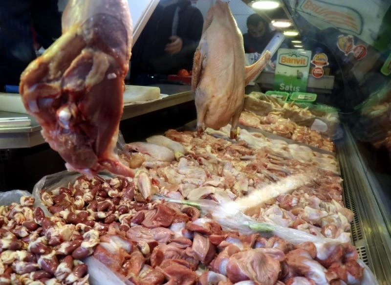 Yumurtanın ardından tavuk fiyatları da zamlandı
