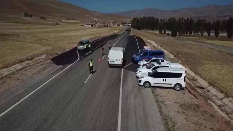 Jandarma ekiplerinden droneli denetim
