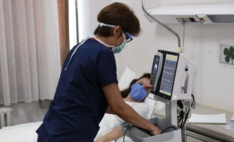 Ege’de hastalara yönelik akıllı monitörler kullanılmaya başlandı
