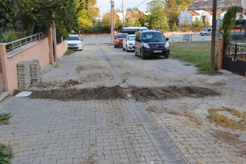 Başkan Yüksel’den altyapı firmalarına tepki
