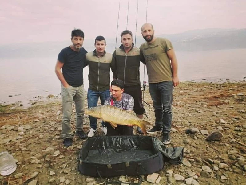 Sakaryalı amatör balıkçıdan örnek davranış
