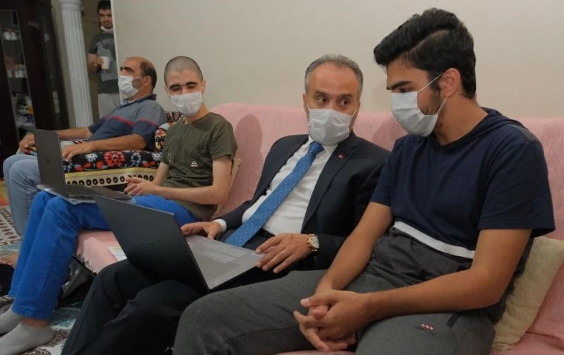 Bursa’da öğrencilere eğitimde uzakları yakın eden destek
