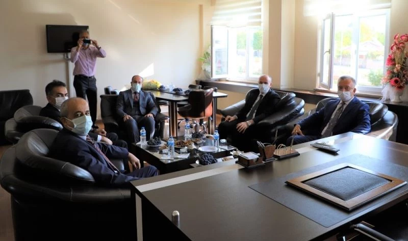 Üzümlü MYO Müdürlüğüne Doç. Dr. Tümer getirildi
