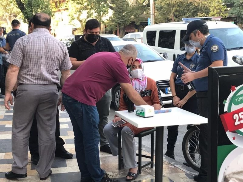 Koca dolandırıldı, karısı dolandırılmaktan kurtarıldı
