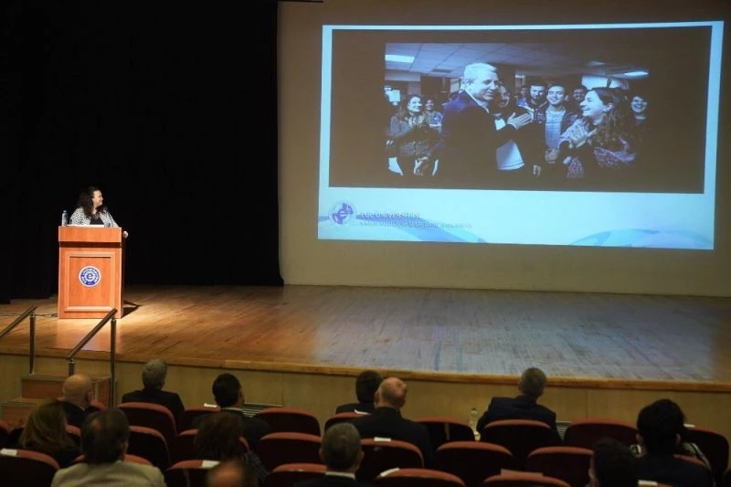 Öğrencilerin videosu Rektör Budak’ı duygulandırdı
