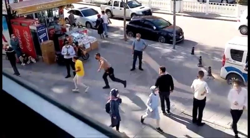 Maske takmayan şahıs ceza yememek için polisten kaçmaya çalıştı
