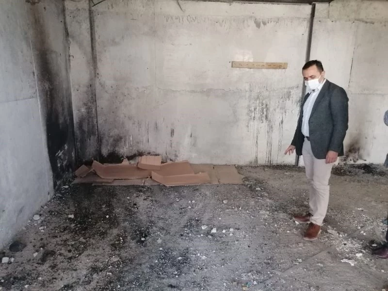 MHP’lı Ilıkan: ”Güvercin Sokak’a sahip çıkalım“
