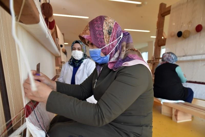 Türk motifleri Osmangazi’de dokunuyor
