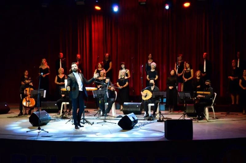 Kanun sanatçısı Ahmet Baran 