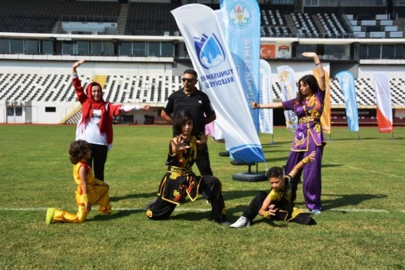 Aile boyu kungfucular
