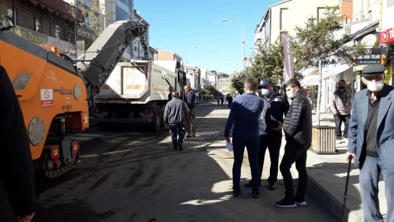 Belediye Kazımpaşa Caddesi’nin asfaltına başladı
