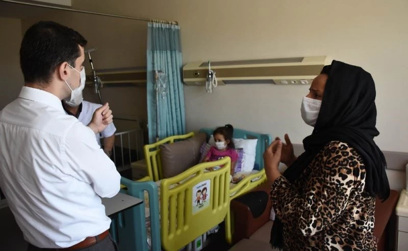 Kaymakam Temizkan minik Arin’e sahip çıktı
