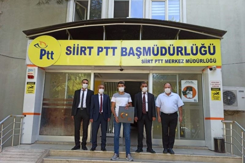 Siirt’te PTT’den 180. müşteriye kuruluş yıldönümü hediyesi
