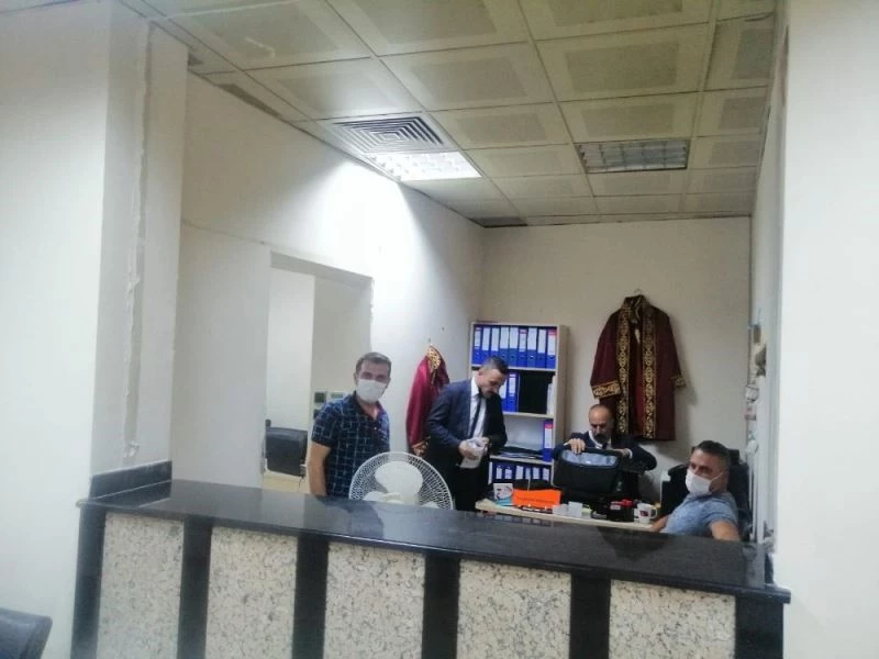 Balıkesir’de belediyeyi icraya veren memurların başlarına gelmeyen kalmadı
